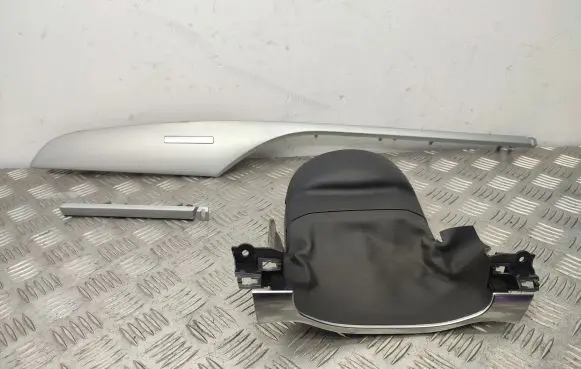 Audi A6 C7 Dashboard center trim panel 4G1853190B