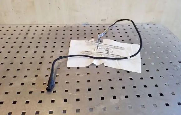 Hyundai ix35 Seat pressure sensor 888802Y200