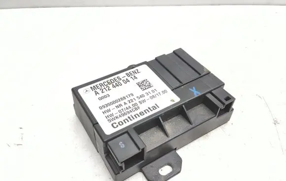 Mercedes-Benz E A207 Fuel injection pump control unit/module A2124400414 A2215403101