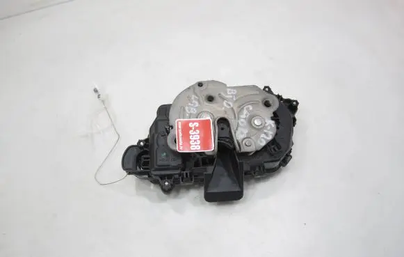 Volkswagen Caddy Sliding door lock 7LA843604T 080920221100 J4960107