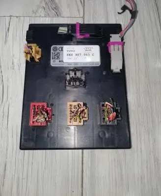 Audi A5 8T 8F Comfort/convenience module 8K0907063C