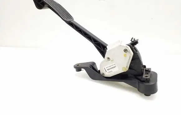 Volvo XC90 Accelerator throttle pedal 8634697 6PV00853704