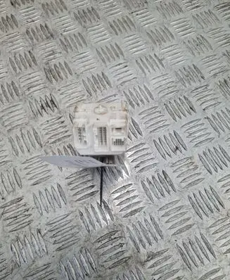 Mitsubishi Colt Other relay MN108928