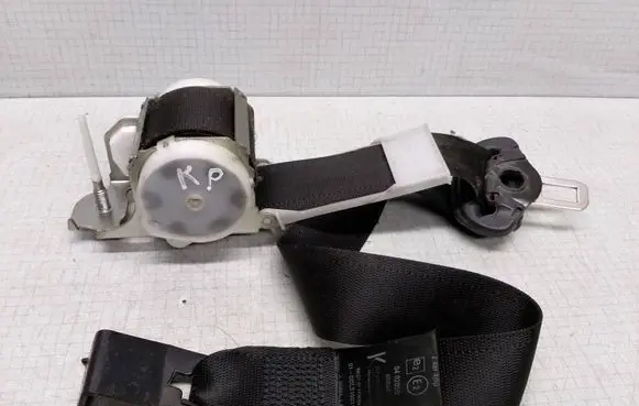 Opel Vectra C Front seatbelt DDL315531GMB 0402050