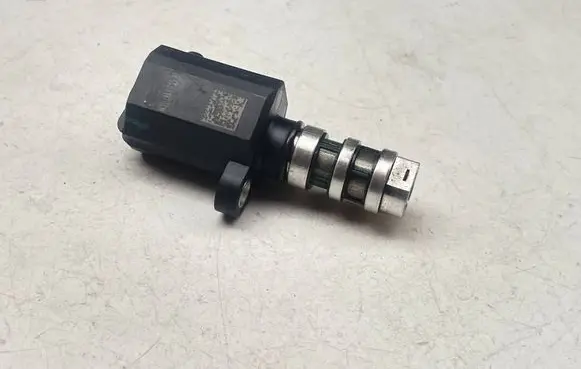 Nissan Pulsar Rear glass lock/latch Q242 05L906455M