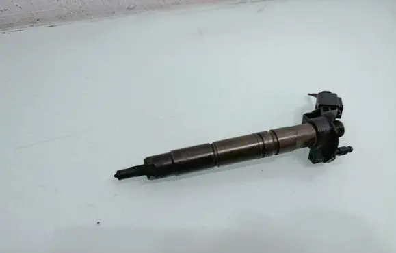 Fuel injector