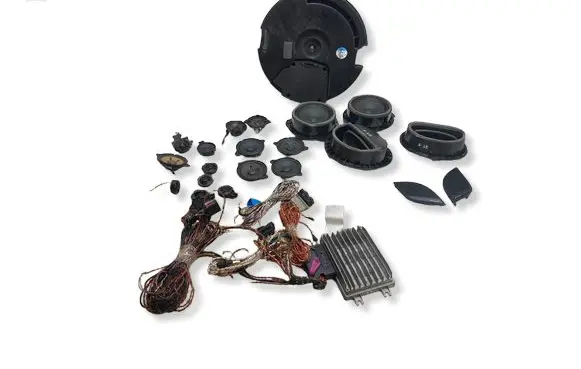 Audi Q5 SQ5 Audio system kit 8Y0035465A 8Y0035465 80A035282A