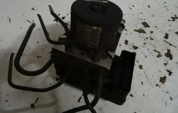 Suzuki Grand Vitara II ABS Pump ABSSUZUKIVITARA