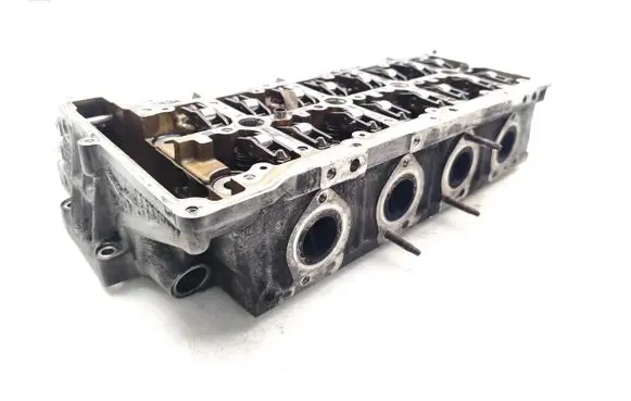 BMW 3 E90 E91 Engine head 7797678