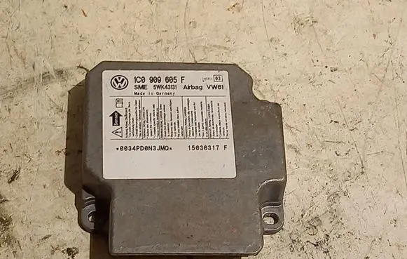 Volkswagen Golf IV Airbag control unit/module 1C0909605F 5WK43131