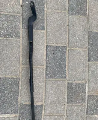 Audi A6 S6 C6 4F Front wiper blade arm 4F1955409