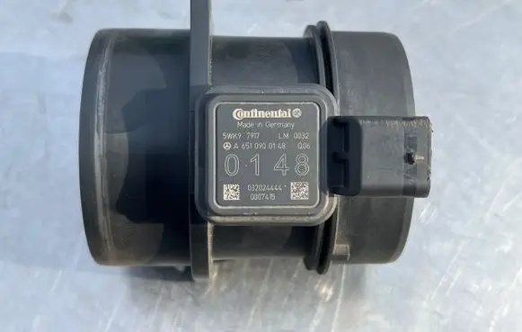Mercedes-Benz Sprinter W906 Mass air flow meter A6510900148 032024444 5WK97917