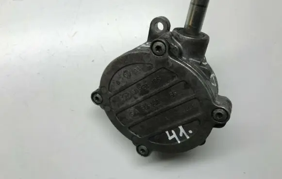 Mercedes-Benz C W204 Vacuum pump A6462300165