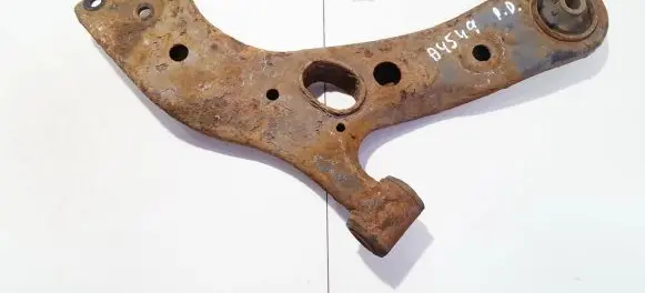 Toyota RAV 4 (XA30) Front lower control arm/wishbone