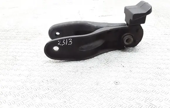 Peugeot 407 Gearbox mounting bracket
