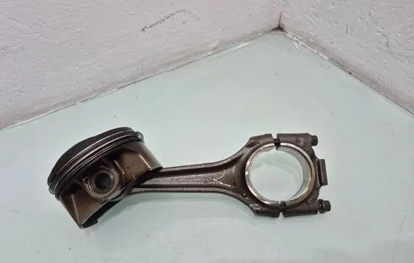 Porsche Macan (95B) Piston with connecting rod 