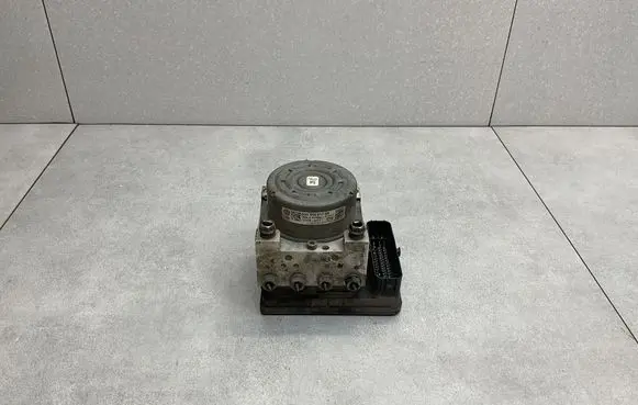 Skoda Superb B8 (3V) ABS Pump 5Q0614517DA