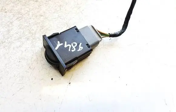 Headlight level height control switch
