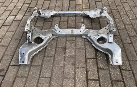 BMW 3 E90 E91 Front subframe 6785639 31116785639 31116780846
