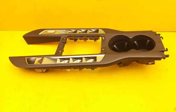 Citroen DS3 Center console 9827381580