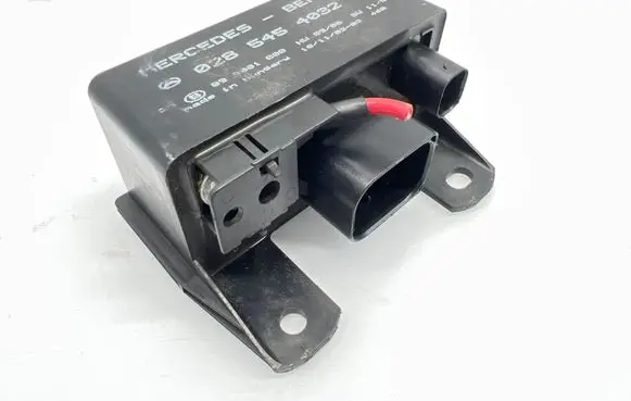 Mercedes-Benz ML W163 Glow plug pre-heat relay 0285454032