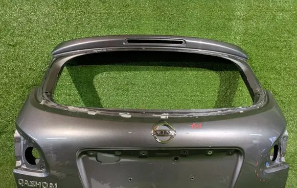 Nissan Qashqai Truck tailgate 