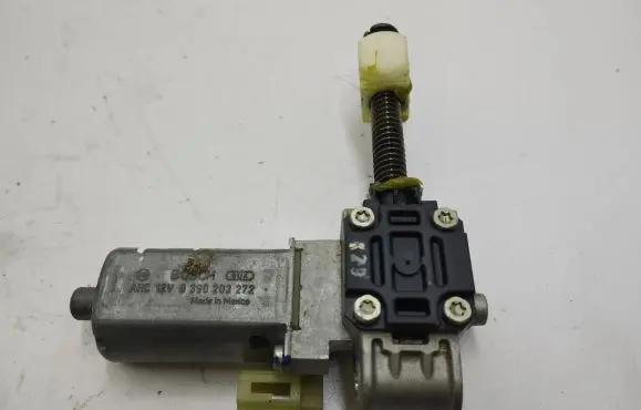BMW X5 E70 Seat adjustment motor 0390203272
