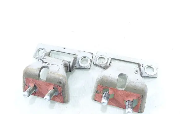 Chevrolet Orlando Tailgate/trunk/boot hinge