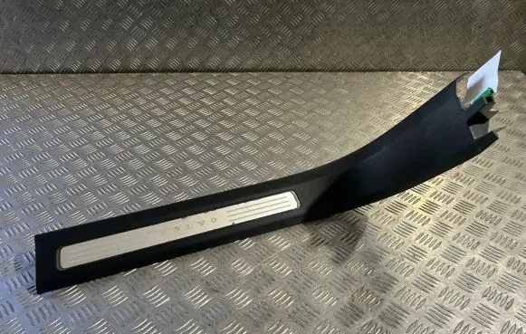 Volvo XC90 Front sill trim cover 31363649