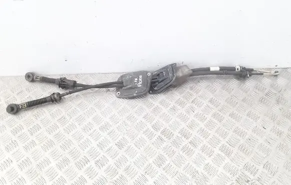 Citroen Xsara Picasso Gear shift cable linkage 3355501 6070B67