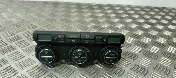 Volkswagen PASSAT B6 Climate control unit