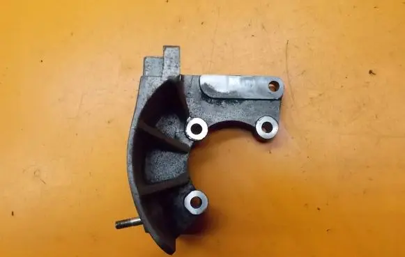 Chevrolet Epica Power steering pump mounting bracket 