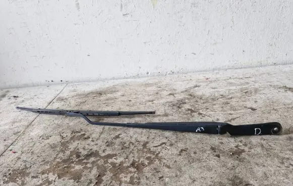 Audi A3 S3 8L Front wiper blade arm
