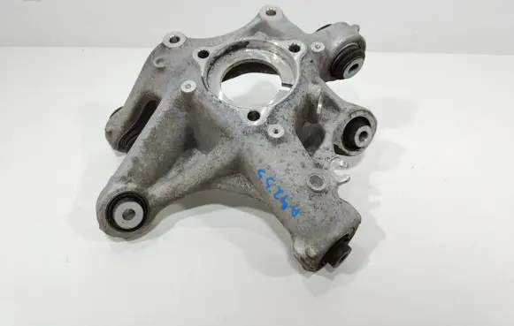 Tesla Model 3 Rear wheel hub 1044416-00-G
