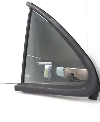 Rear vent window glass