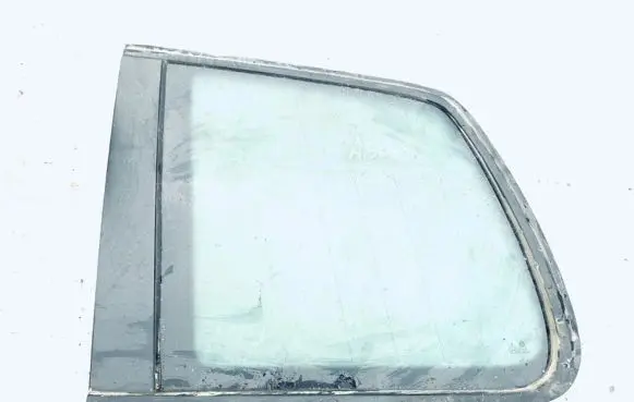 Rear side window