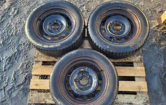 BMW 1 E81 E87 R16 steel rim 6777784