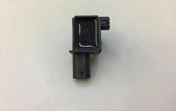 Chrysler Pacifica Airbag deployment crash/impact sensor 68174975AA 53312248 03396