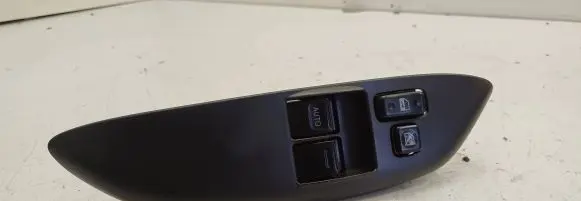 Toyota Yaris Electric window control switch 0115V4N