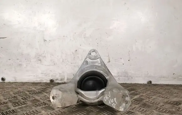 Honda CR-V Engine mount bracket 21T1G