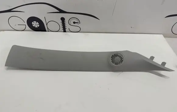 (D)pillar trim (top)