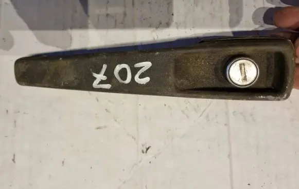 Mercedes-Benz 208 308 Front door exterior handle