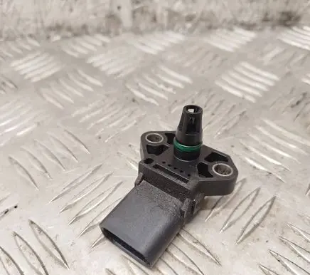 Volkswagen Touareg I Air pressure sensor 038906051C