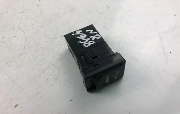 Toyota Yaris USB control unit 861900D030