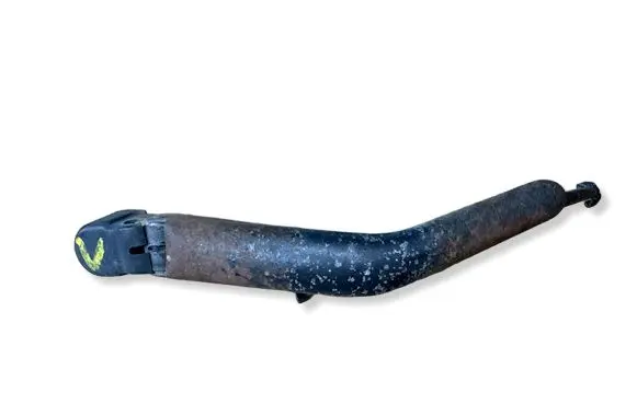 Volvo XC70 Headlight wiper blade 