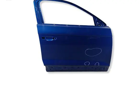 Volkswagen T-Roc Front door 2GA831312F