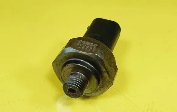 Air conditioning (A/C) pressure sensor