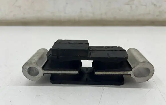 Nissan X-Trail T33 Engine mount bracket 113606RC5B