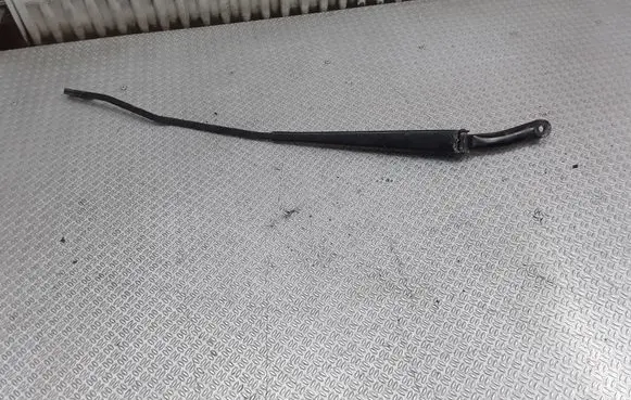 Volvo V70 Front wiper blade arm 8624246