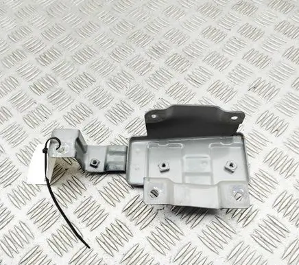 Renault Arkana Fender mounting bracket 663512031R